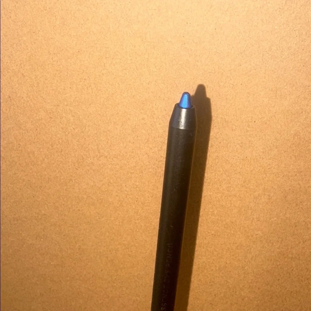 H&M Colour Essence Eye Pencil in color Blue 'into the blue'